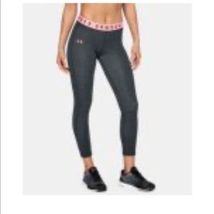 Under armour charcoal cropped leggings